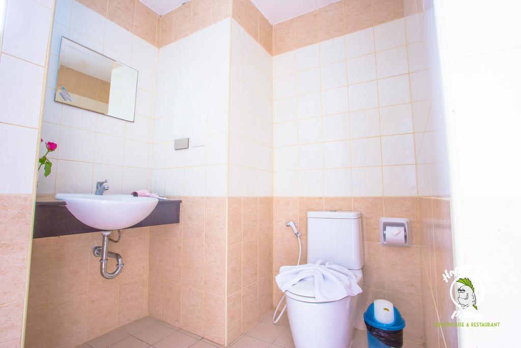 Patong Happy Fish Guesthouse מראה חיצוני תמונה