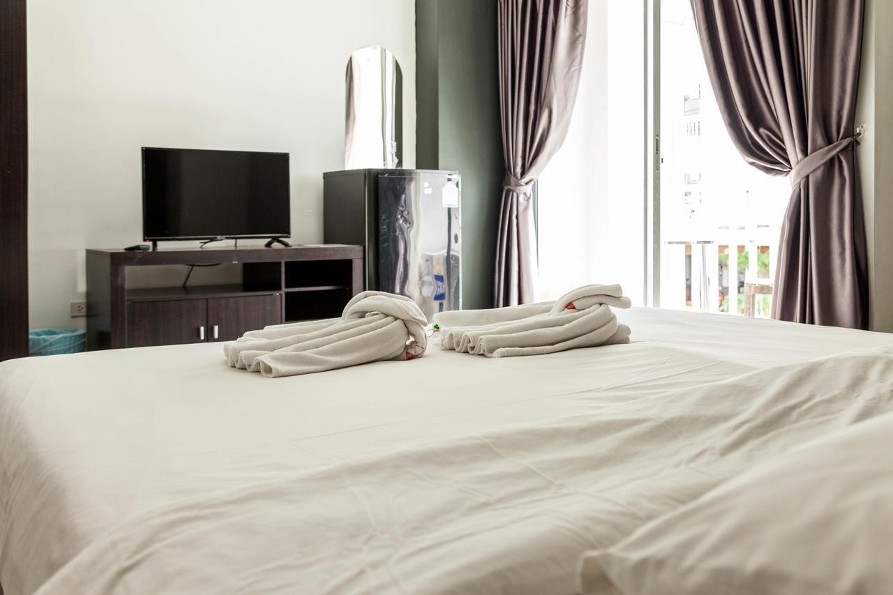 Patong Happy Fish Guesthouse מראה חיצוני תמונה