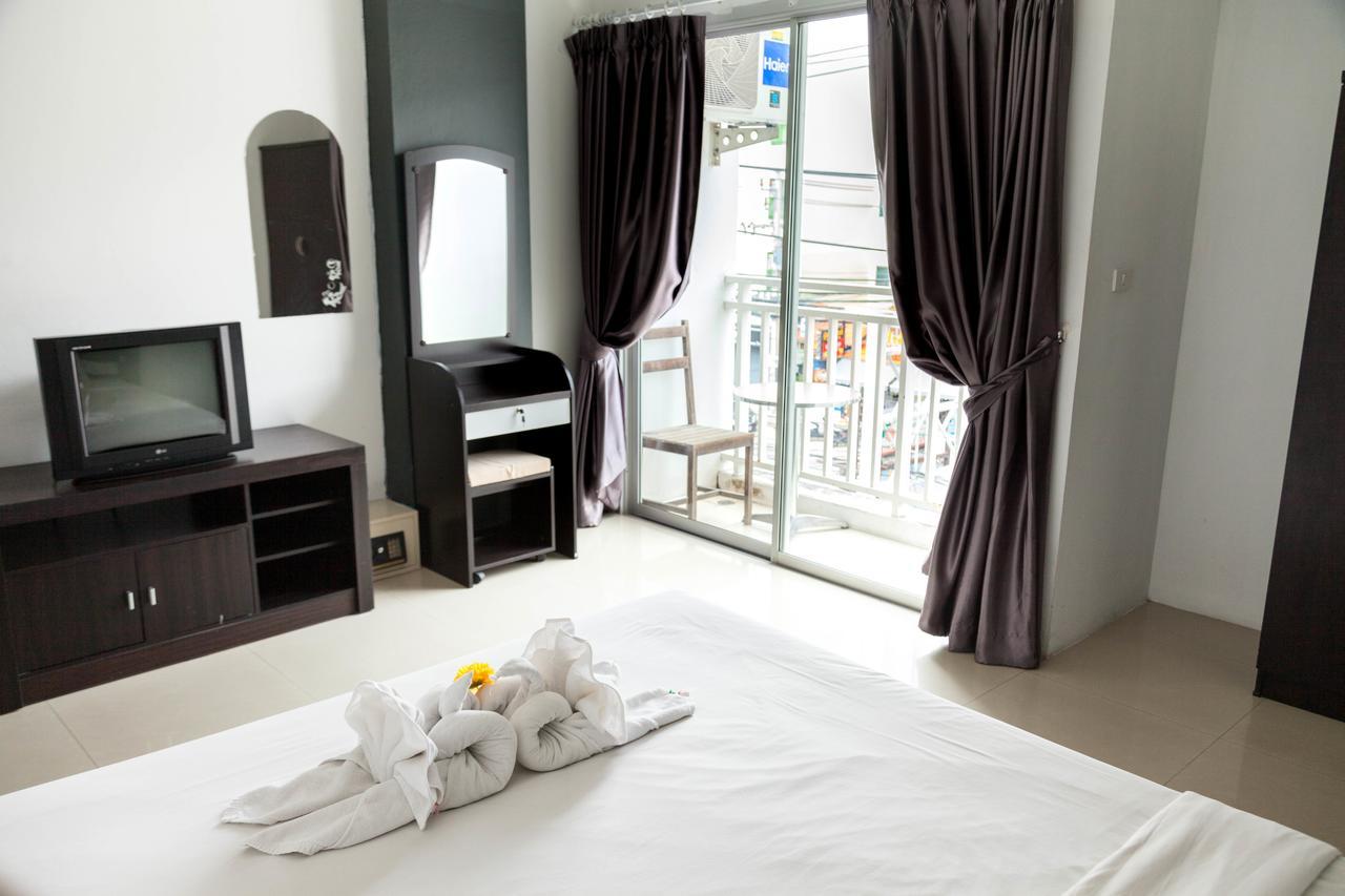 Patong Happy Fish Guesthouse מראה חיצוני תמונה