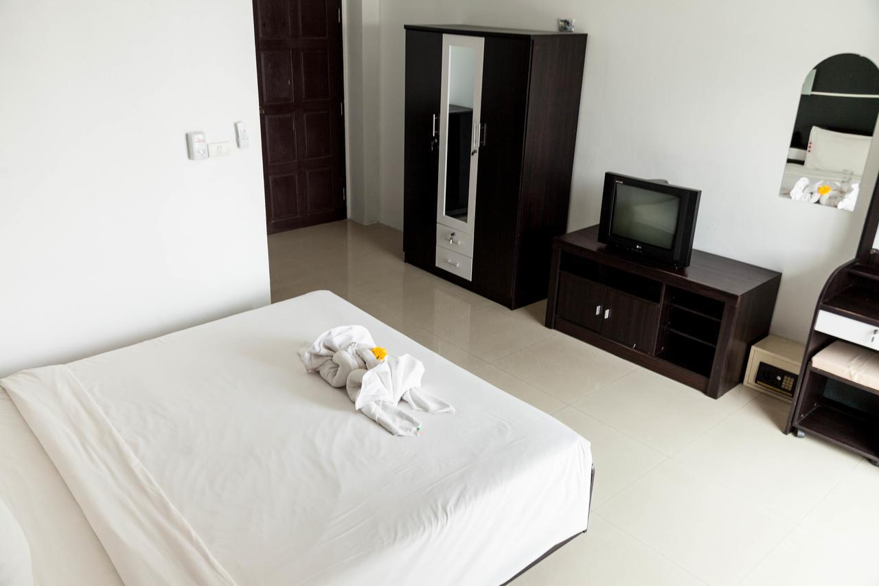 Patong Happy Fish Guesthouse מראה חיצוני תמונה