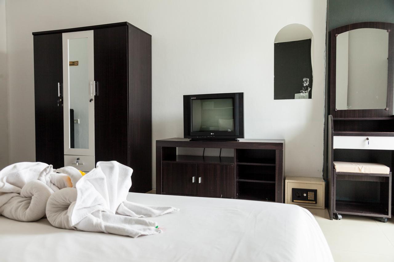 Patong Happy Fish Guesthouse מראה חיצוני תמונה